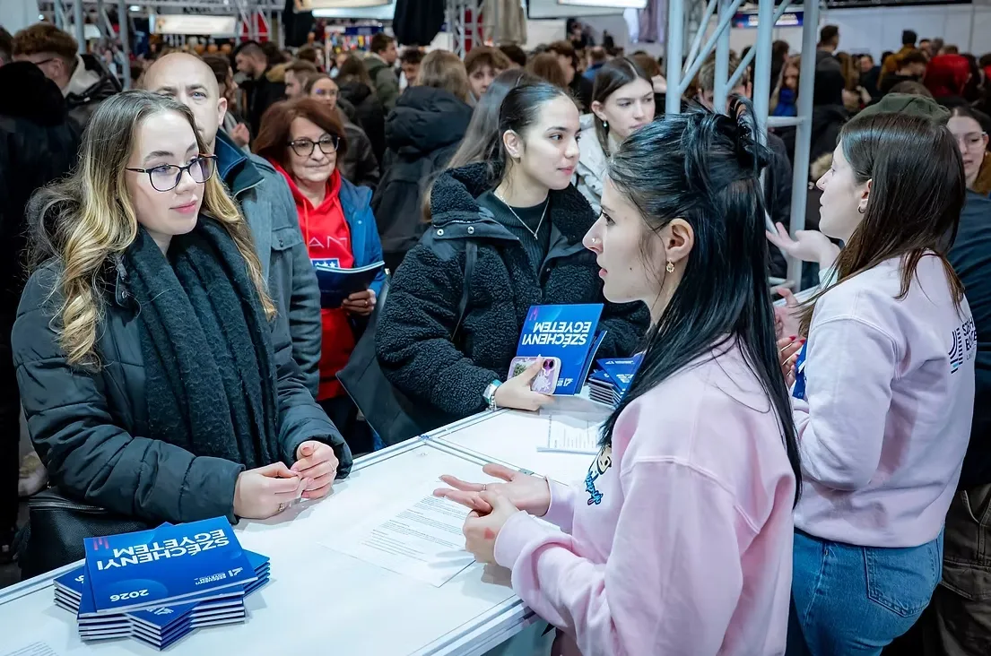 Nyitott Kapuk 4.webp